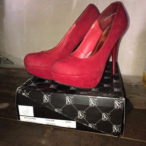5 for $15 // Red Suede Pumps